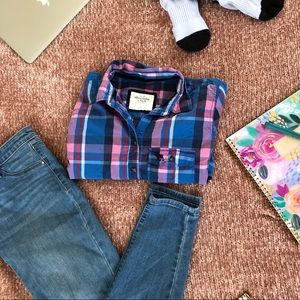 Plaid long sleeve button-up